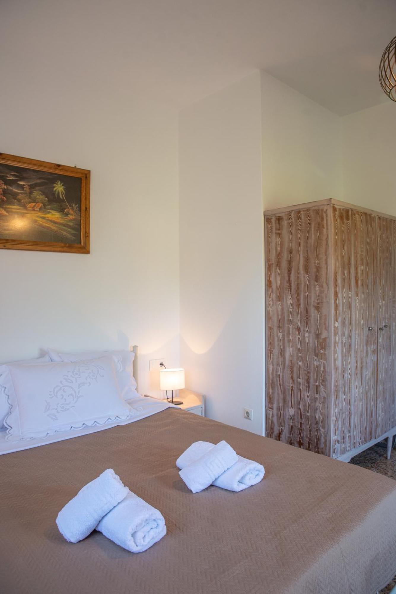 Naia House Apartment Chorefton